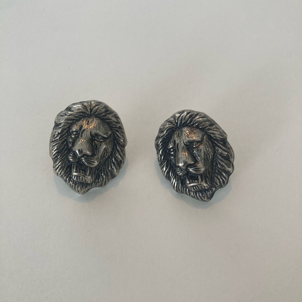 Silver colored Lion Head Earrings